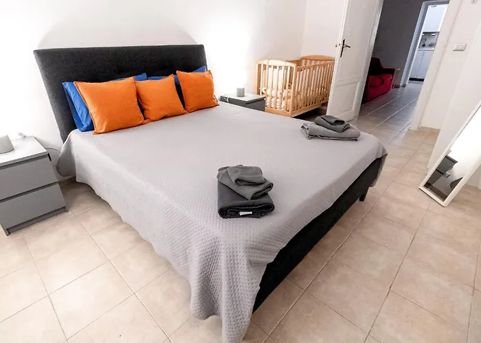 Casa Aurora * בארי